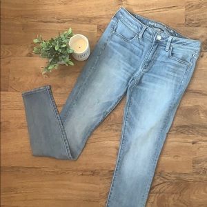 American Eagle Light Wash Jeggings